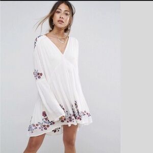 FREE PEOPLE Te Amo Embroidered Boho Chic Mini Dress Tunic Small Retail $148 Med